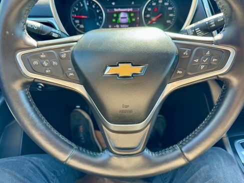 Used 2022 Chevrolet Equinox LT image 19