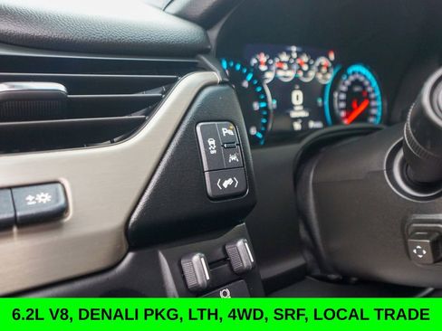 Used 2018 GMC Yukon Denali image 23