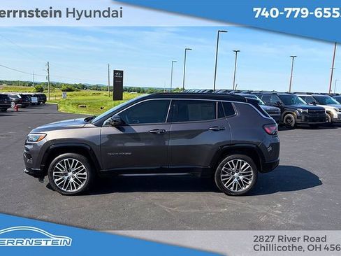 Used 2024 Jeep Compass Limited w/ Elite Group AWD/4WD image 4