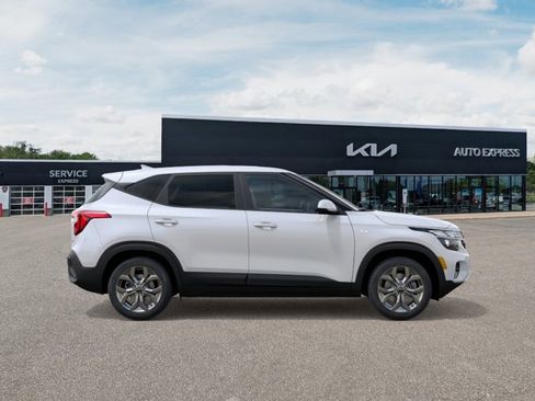 New 2026 Kia Seltos LX AWD/4WD image 7