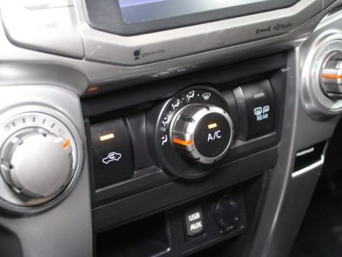 Used 2016 Toyota 4Runner SR5 Premium AWD/4WD image 21
