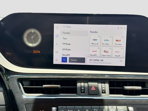Used 2023 Lexus ES 350 w/ Premium Package FWD image 31