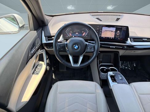 Used 2025 BMW X1 xDrive28i AWD/4WD image 27