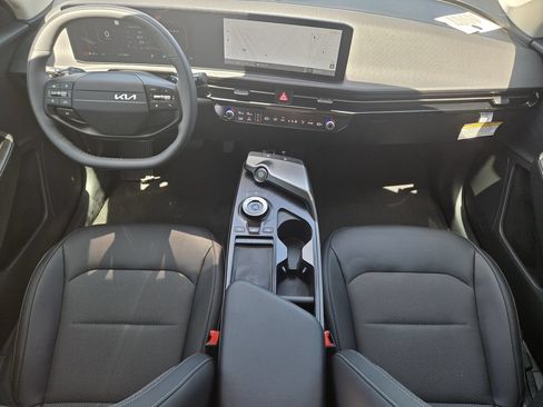 New 2026 Kia EV6 2WD image 18