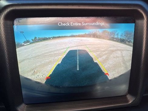 Used 2020 Jeep Wrangler Unlimited Sahara image 20