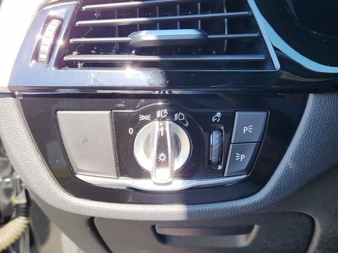 Used 2021 BMW 530i xDrive w/ Premium Package AWD/4WD image 21