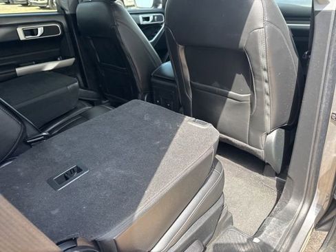Used 2023 Ford Explorer XLT w/ Equipment Group 202A image 13