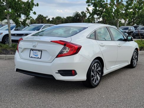 Used 2016 Honda Civic EX image 4