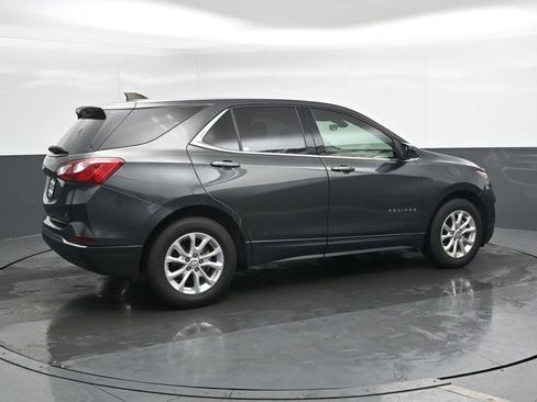 Used 2020 Chevrolet Equinox LT image 3