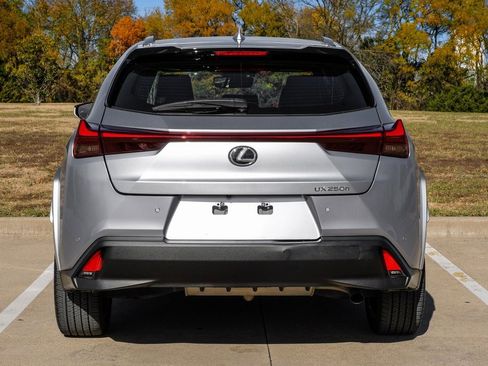 Used 2023 Lexus UX 250h FWD w/ Premium Package image 15