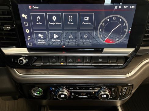 Used 2022 GMC Sierra 1500 SLT w/ SLT Convenience Package AWD/4WD image 14