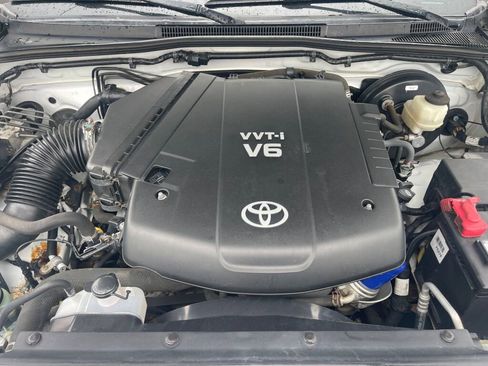 Used 2013 Toyota Tacoma 4x4 Double Cab w/ SR5 Pkg image 31