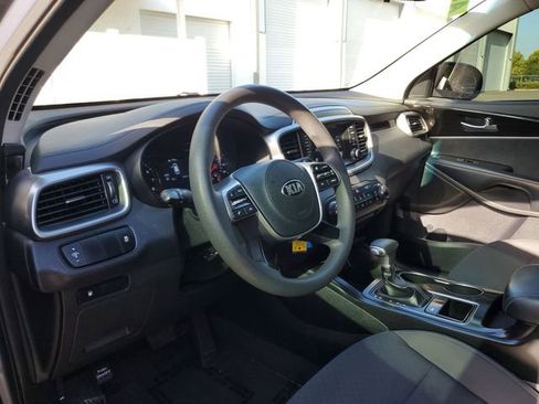 Used 2020 Kia Sorento L FWD image 19