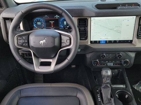 New 2025 Ford Bronco Outer Banks image 8