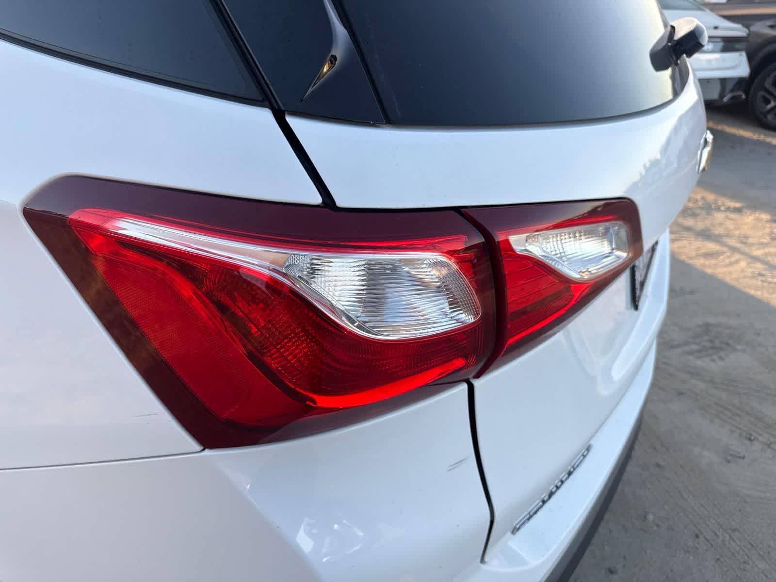 Used 2018 Chevrolet Equinox LT FWD image 13