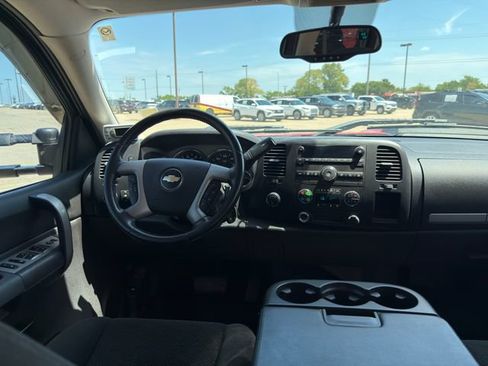 Used 2007 Chevrolet Silverado 2500 LT w/ 1LT Convenience Package AWD/4WD image 27