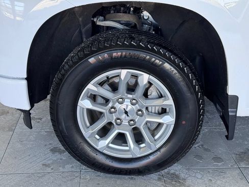 Certified 2026 Chevrolet Silverado 1500 RST AWD/4WD image 4