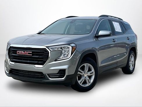 Used 2023 GMC Terrain SLE w/ Driver Convenience Package AWD/4WD image 2