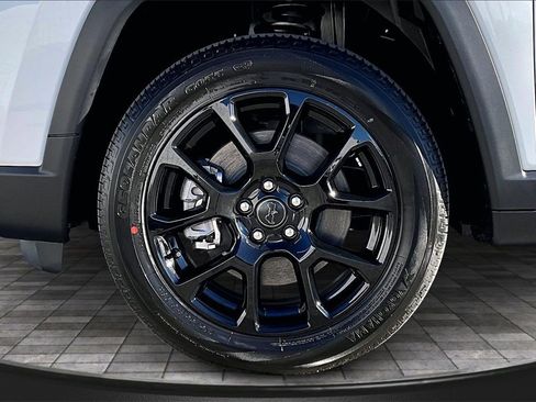 New 2026 Jeep Compass Latitude image 12