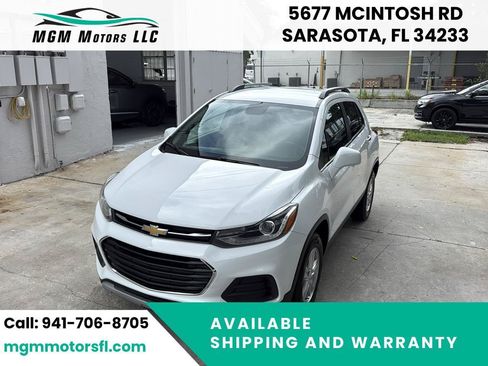 Used 2019 Chevrolet Trax LT w/ LT Convenience Package AWD/4WD image 1