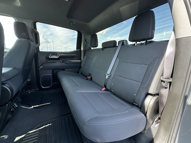 Certified 2026 Chevrolet Silverado 1500 RST AWD/4WD image 24