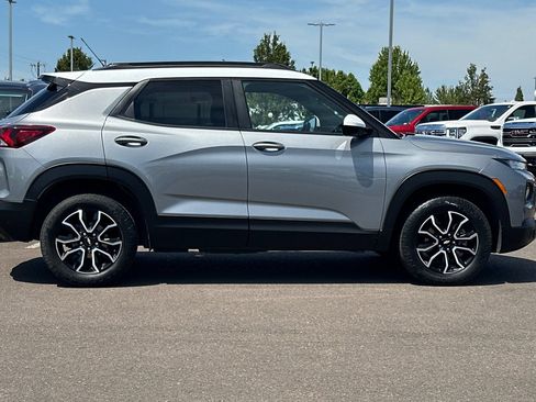 Used 2023 Chevrolet TrailBlazer ACTIV AWD/4WD image 3