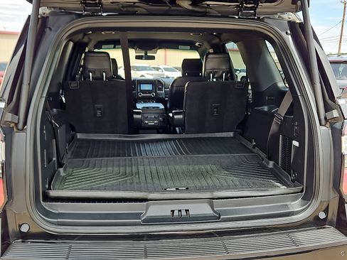 Used 2019 Ford Expedition Limited AWD/4WD image 7