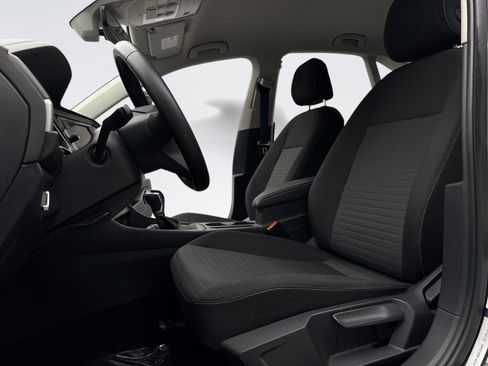 Used 2024 Volkswagen Jetta S image 11