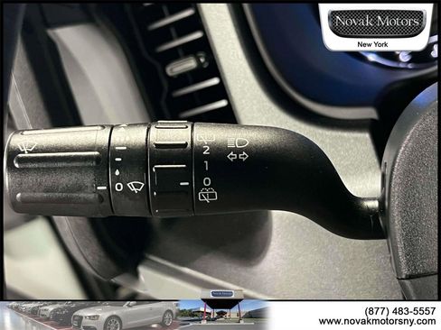 Used 2024 Ford Bronco Everglades image 23