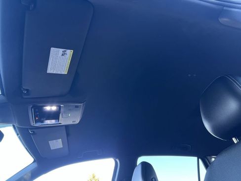 Certified 2024 Volkswagen Atlas Cross Sport SE image 22