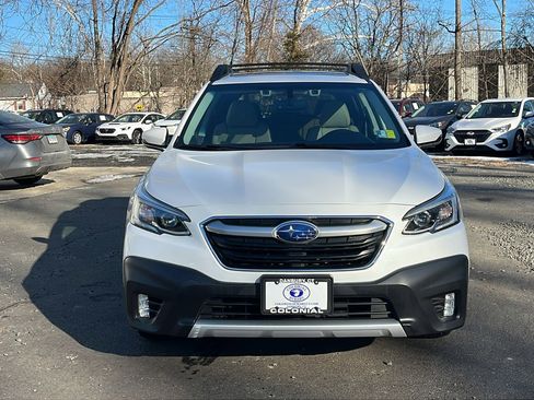 Used 2020 Subaru Outback Limited image 4