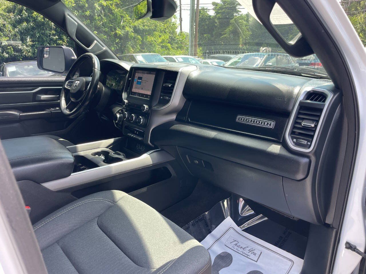 Used 2022 RAM 1500 Big Horn AWD/4WD image 11