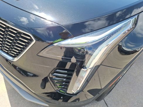 Used 2023 Cadillac XT4 Premium Luxury FWD image 10