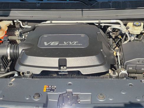 Used 2016 GMC Canyon SLE w/ Trailering Package image 8