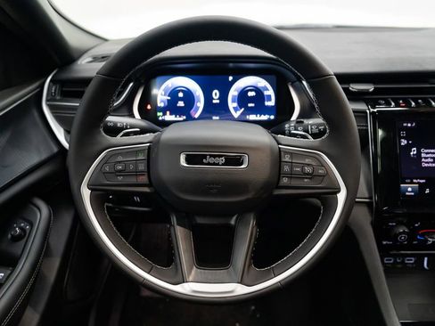 New 2026 Jeep Grand Cherokee L 4WD image 14