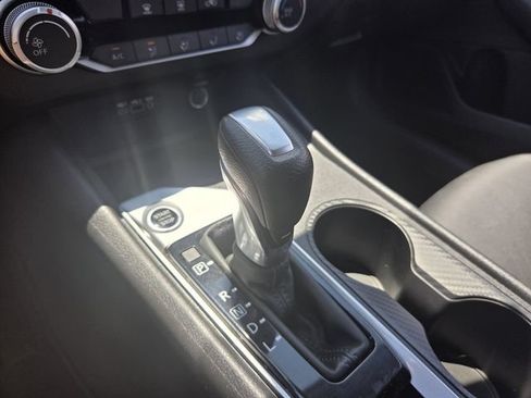 Used 2025 Nissan Altima 2.5 SV FWD image 21