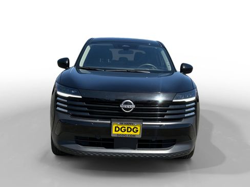 Used 2025 Nissan Kicks SV AWD/4WD image 8
