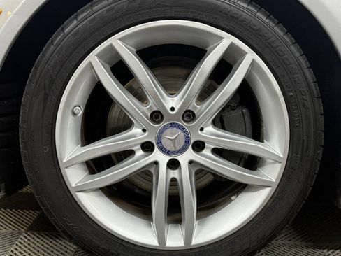 Used 2013 Mercedes-Benz C 250 Sedan image 20