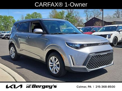 Certified 2025 Kia Soul LX FWD image 3