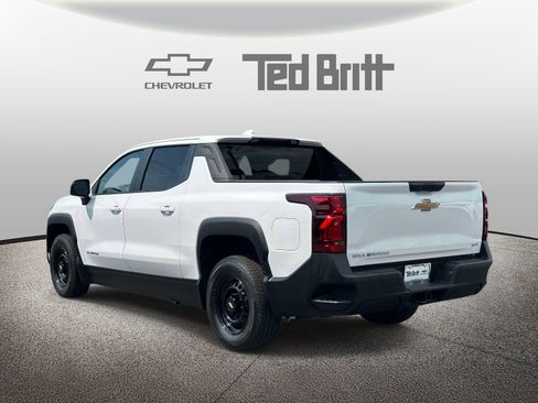 Used 2025 Chevrolet Silverado EV W/T AWD/4WD image 6