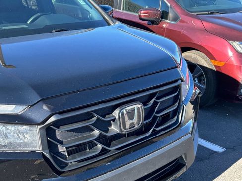 Used 2023 Honda Ridgeline Black Edition image 7