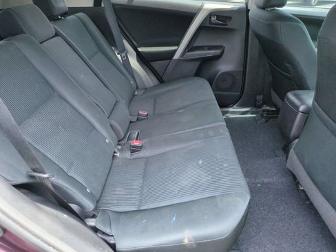 Used 2016 Toyota RAV4 LE FWD image 29