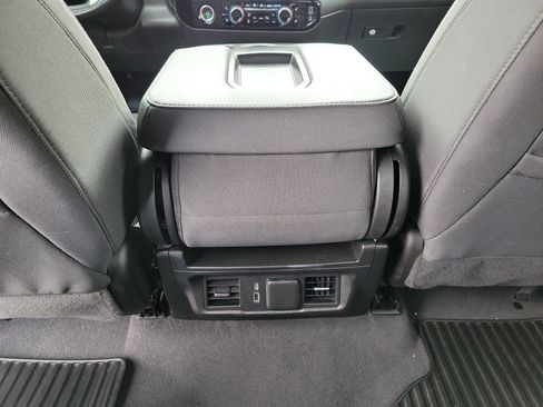 Used 2022 Chevrolet Silverado 1500 RST image 11