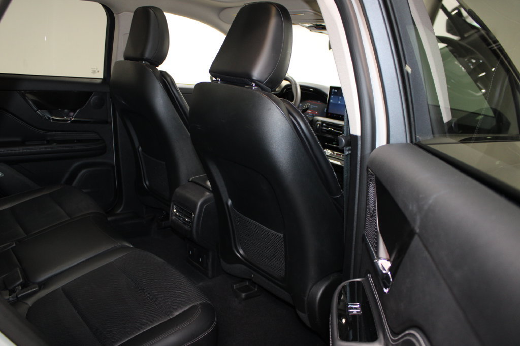Used 2023 Lincoln Corsair AWD w/ Equipment Group 101A image 22