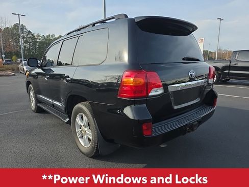Used 2014 Toyota Land Cruiser image 4
