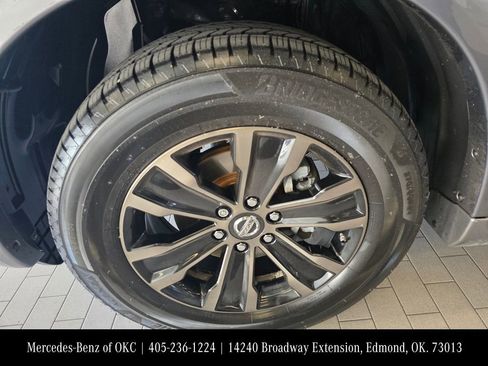 Used 2017 Nissan Armada Platinum w/ Captain Seat Package image 7