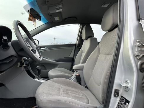 Used 2014 Hyundai Accent GLS w/ Option Group 2 image 11