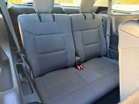 Used 2025 Ford Explorer Active image 9