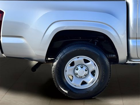 Used 2022 Toyota Tacoma SR image 37
