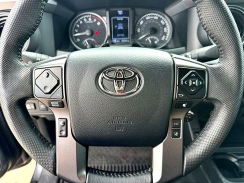 Used 2023 Toyota Tacoma TRD Off-Road image 11